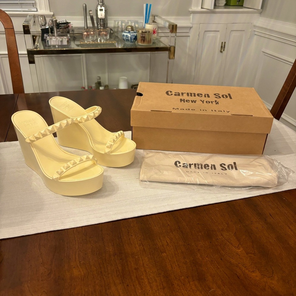Carmen Sol Tonio Jelly Wedge NIB